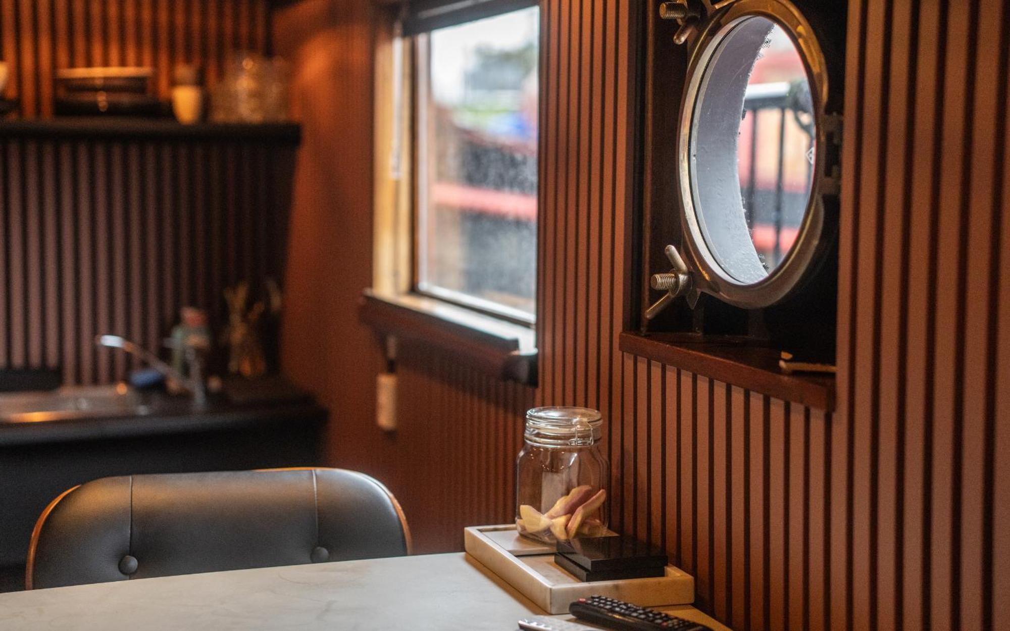 Houseboat-Amsterdam-Classic Экстерьер фото