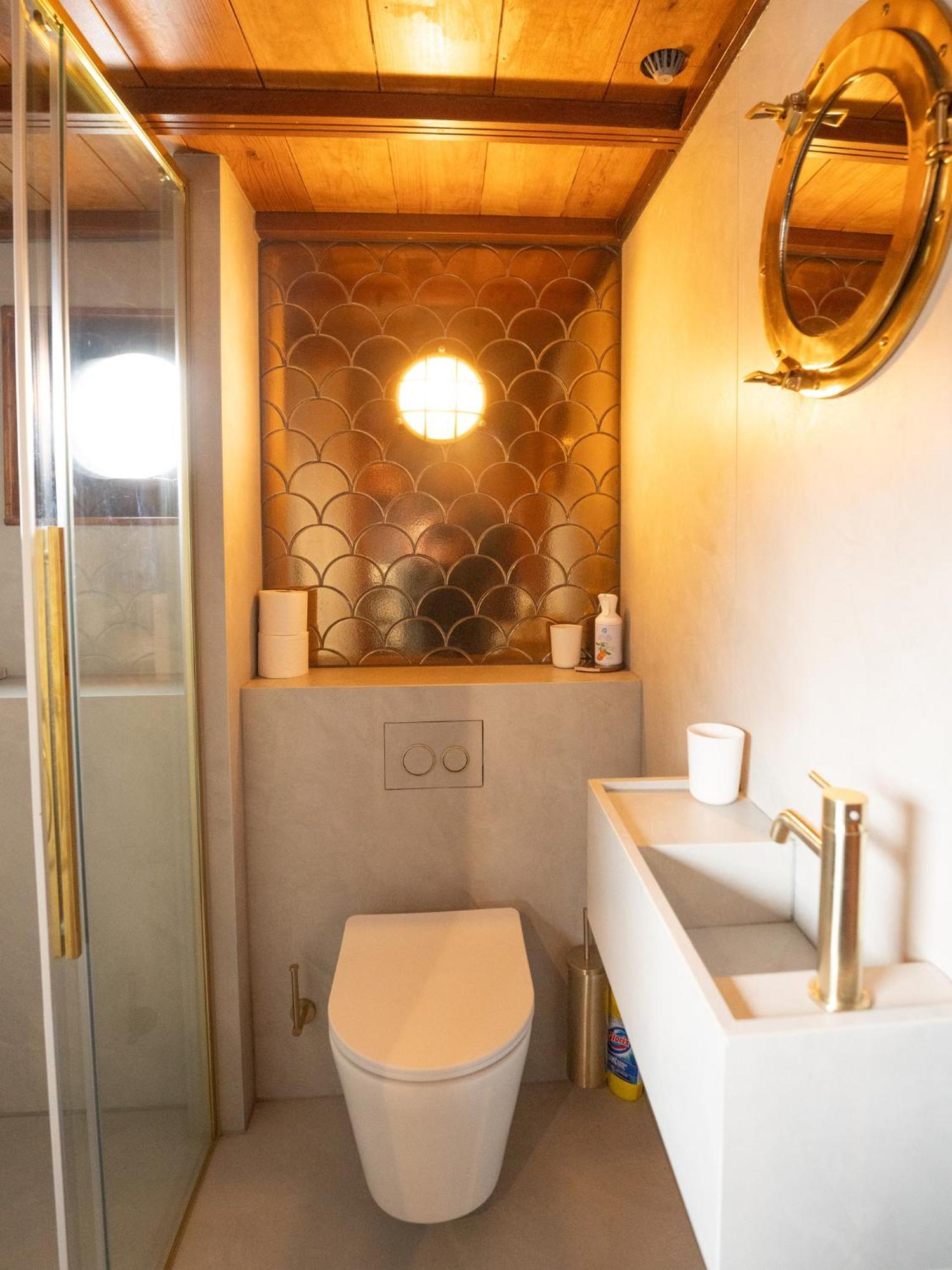 Houseboat-Amsterdam-Classic Экстерьер фото